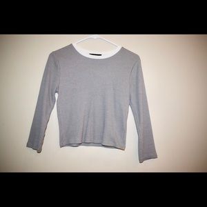Gray long sleeve tees